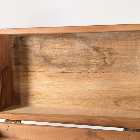 Vintage 1940s wooden desk storage box with Terrier Dog on lid, cigar storage box - Picture 11 of 12